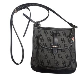Dooney & Bourke Crossbody Shoulder Bag *Vintage*
